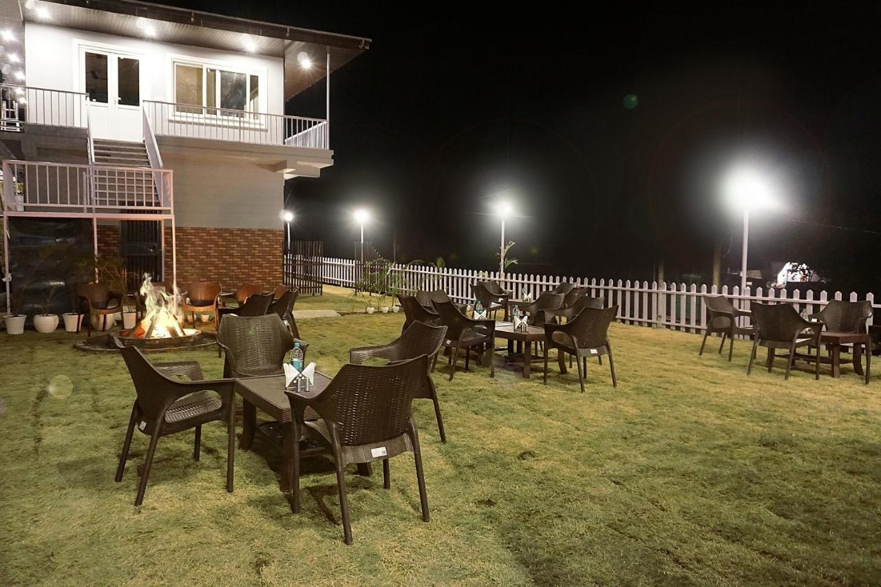Sl Manor Hill Resort Mussoorie Buitenkant foto